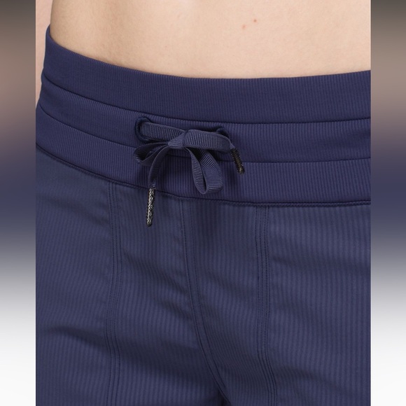 Lululemon Studio Crop *No Liner in Cadet Blue - Picture 3 of 12